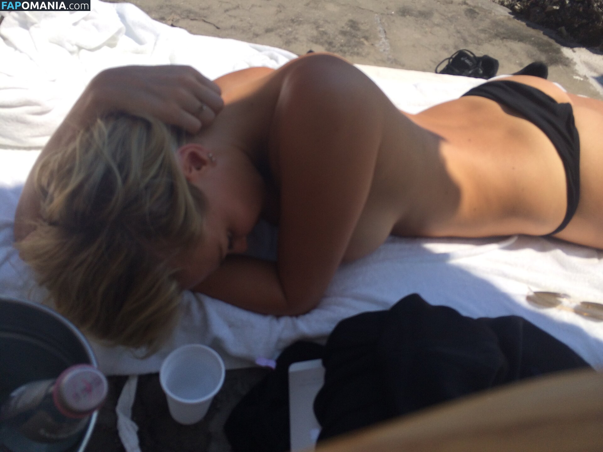 Lara Bingle Desnudo Foto filtrada #24