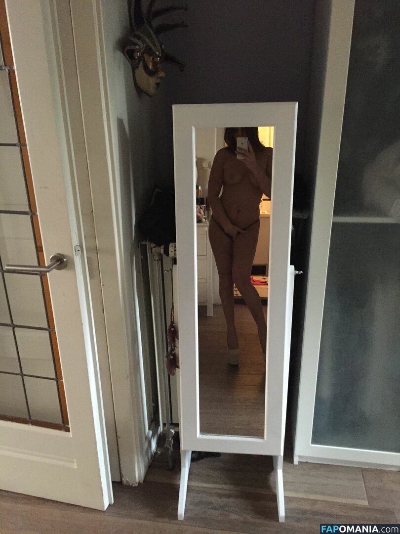 Laura Ponticorvo Desnudo Foto filtrada #13
