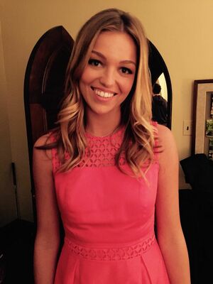 Lili Simmons