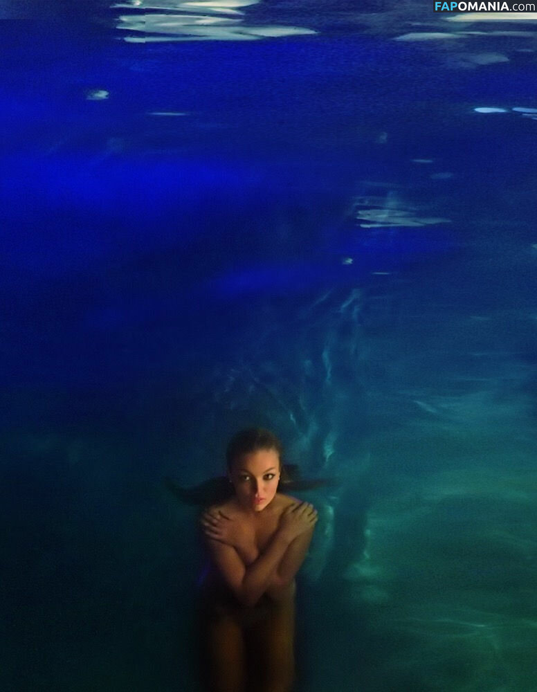 Lili Simmons Desnudo Foto filtrada #68