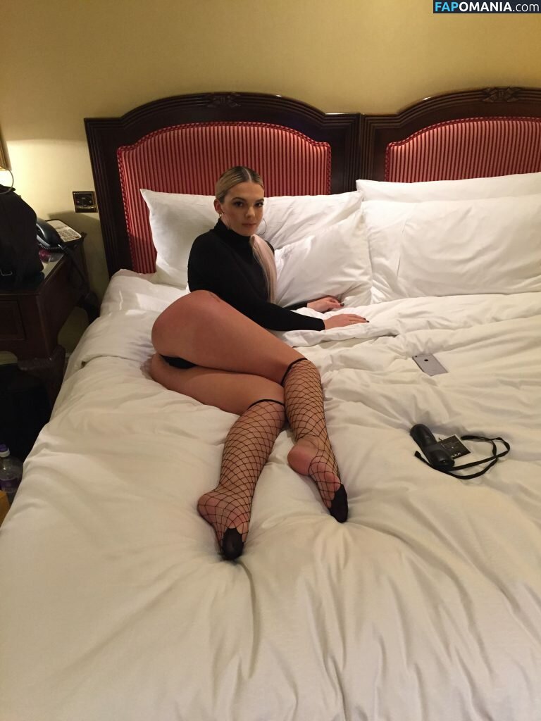 Louisa Johnson Desnudo Foto filtrada #18