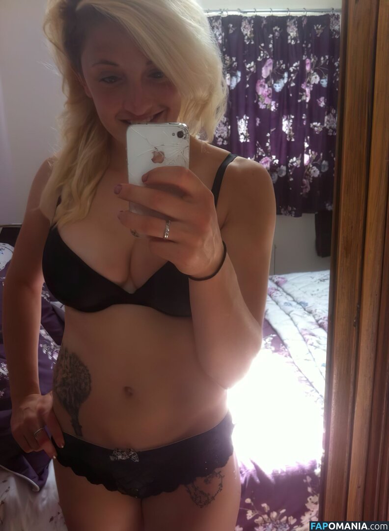 Lucy Hatton Desnudo Foto filtrada #55