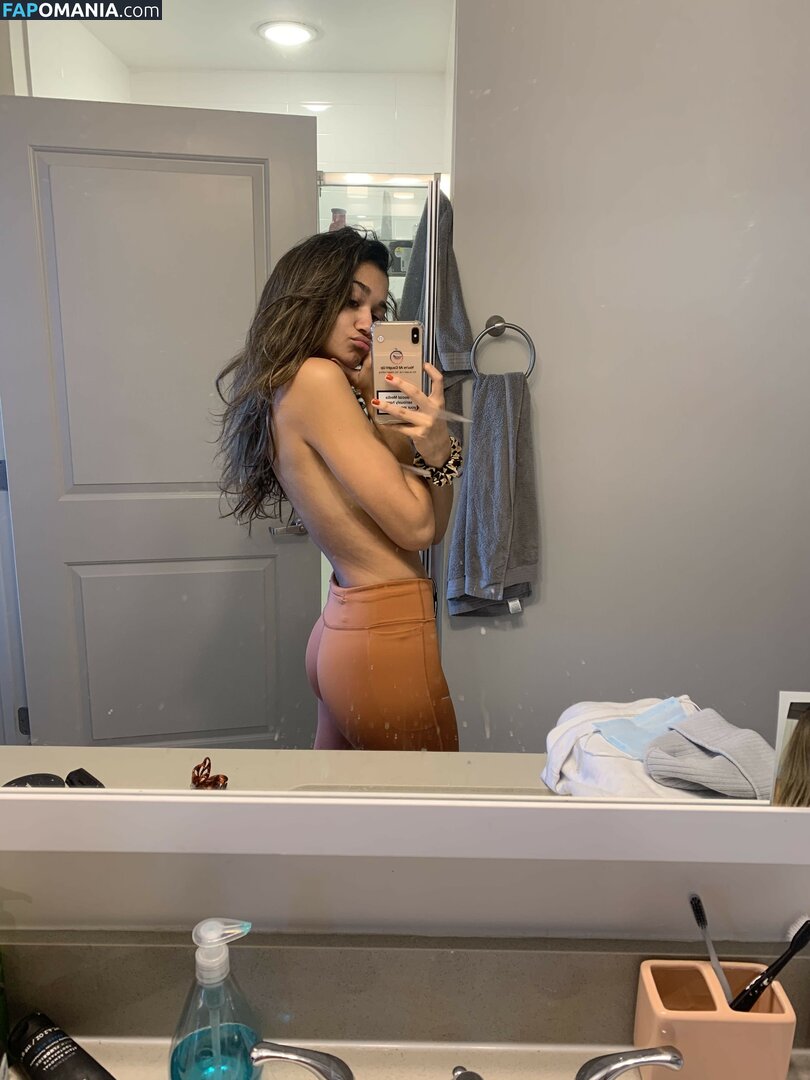 Madison Bailey Desnudo Foto filtrada #22