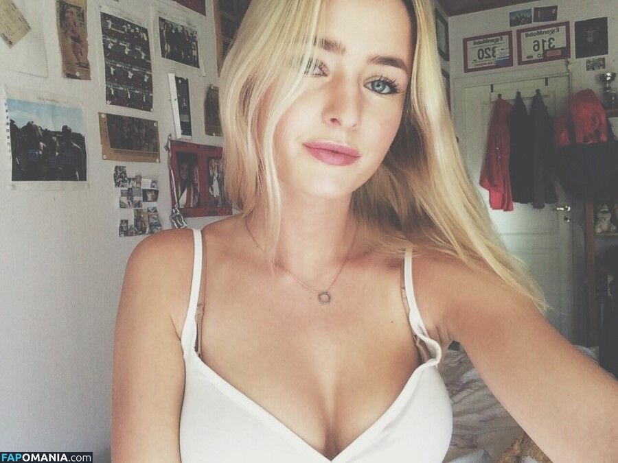Maiken Skoie Brustad Desnudo Foto filtrada #5