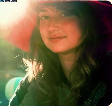 Milana Vayntrub Desnudo Foto filtrada #1