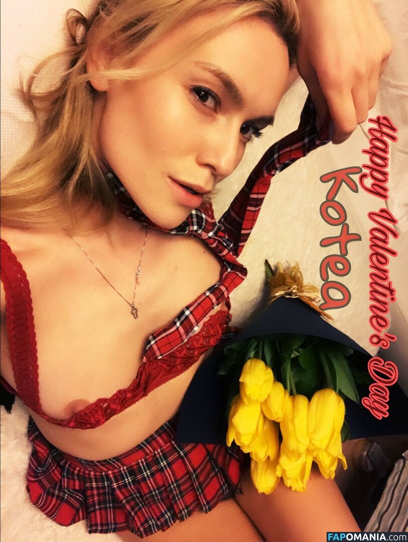Olia Tira Desnudo Foto filtrada #24