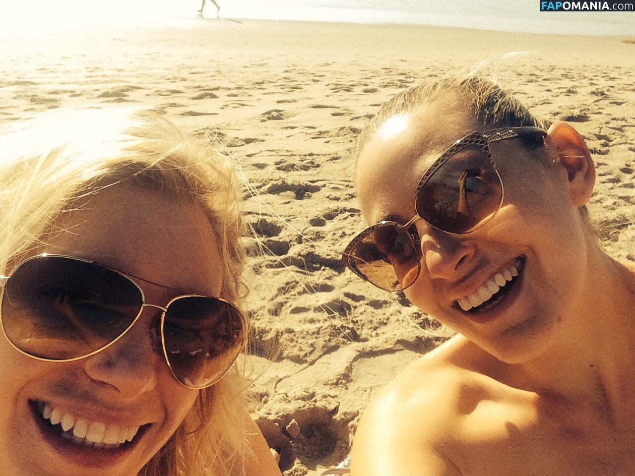 Olivia Lee Desnudo Foto filtrada #14