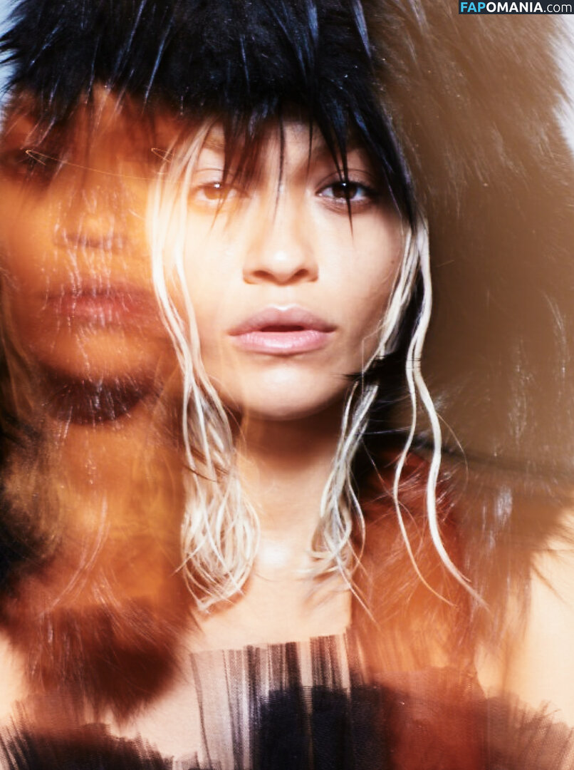 Rita Ora Desnudo Foto filtrada #122