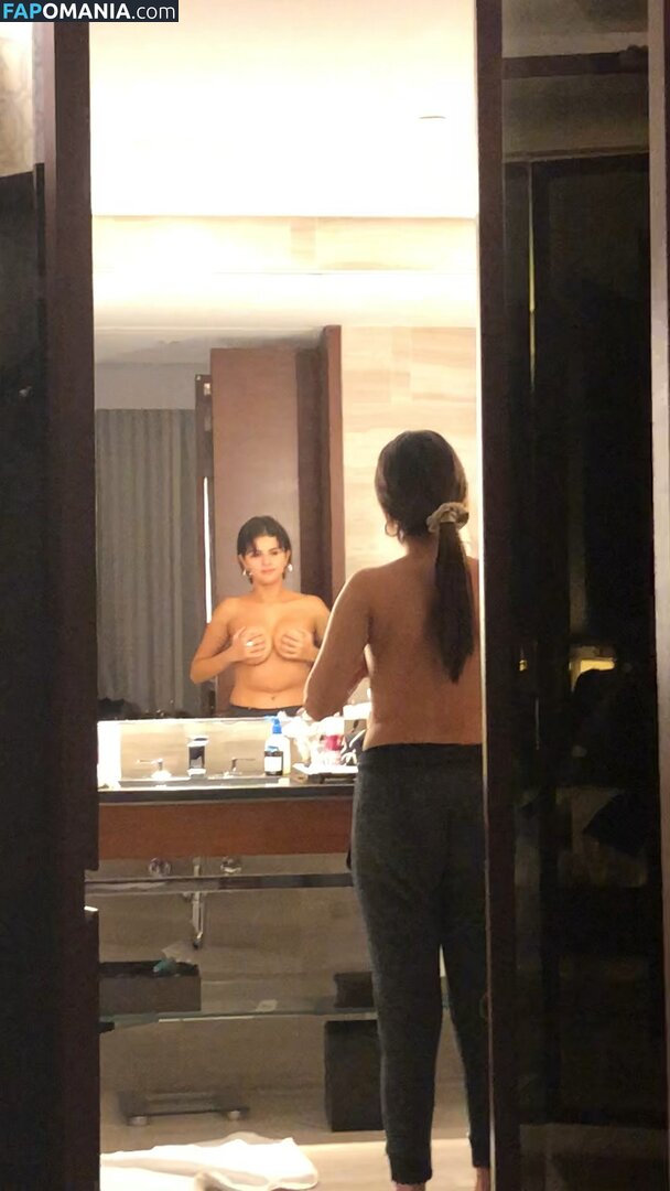 Selena Gomez Desnudo Foto filtrada #34