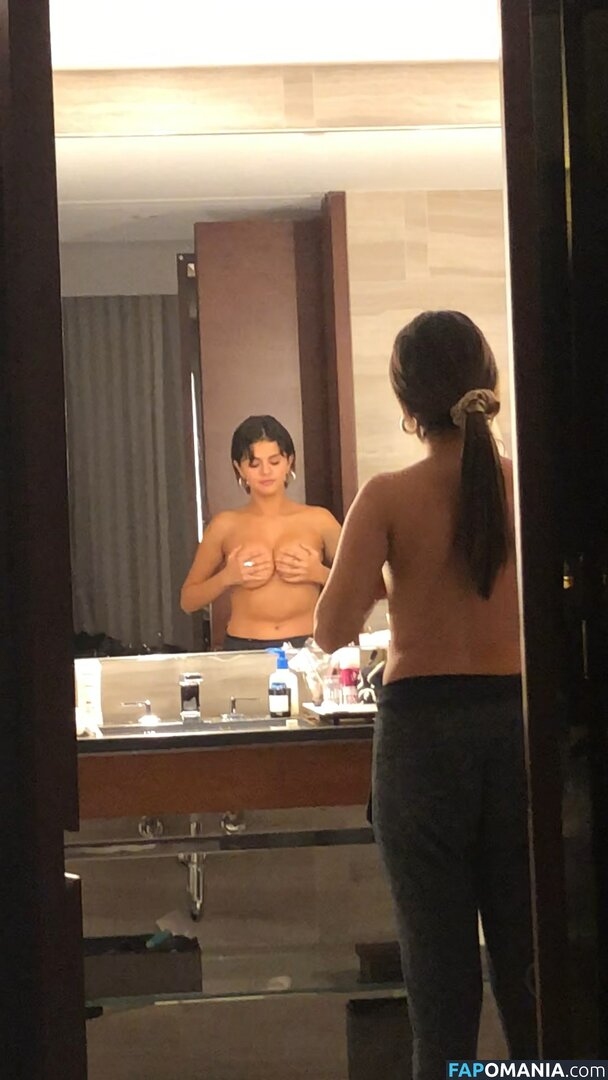 Selena Gomez Desnudo Foto filtrada #35