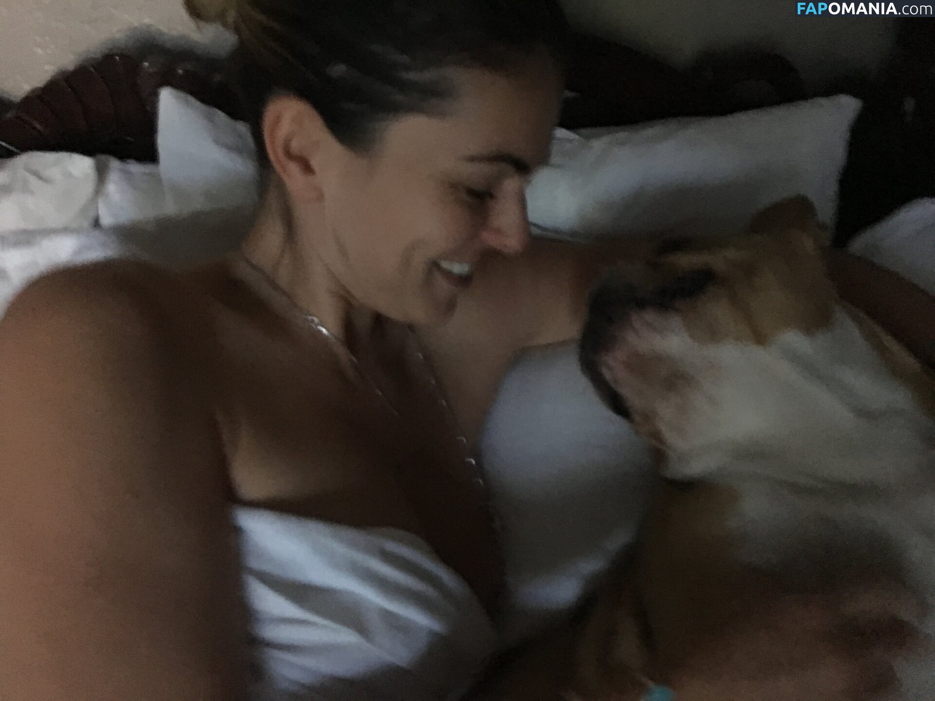 Serinda Swan Desnudo Foto filtrada #175