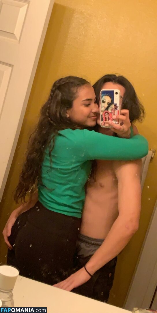 Sienna Mae Gomez / sienna_mae / siennamaegomez Desnudo OnlyFans  Foto filtrada #379