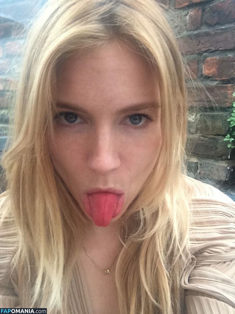 Sienna Miller Desnudo Foto filtrada #23