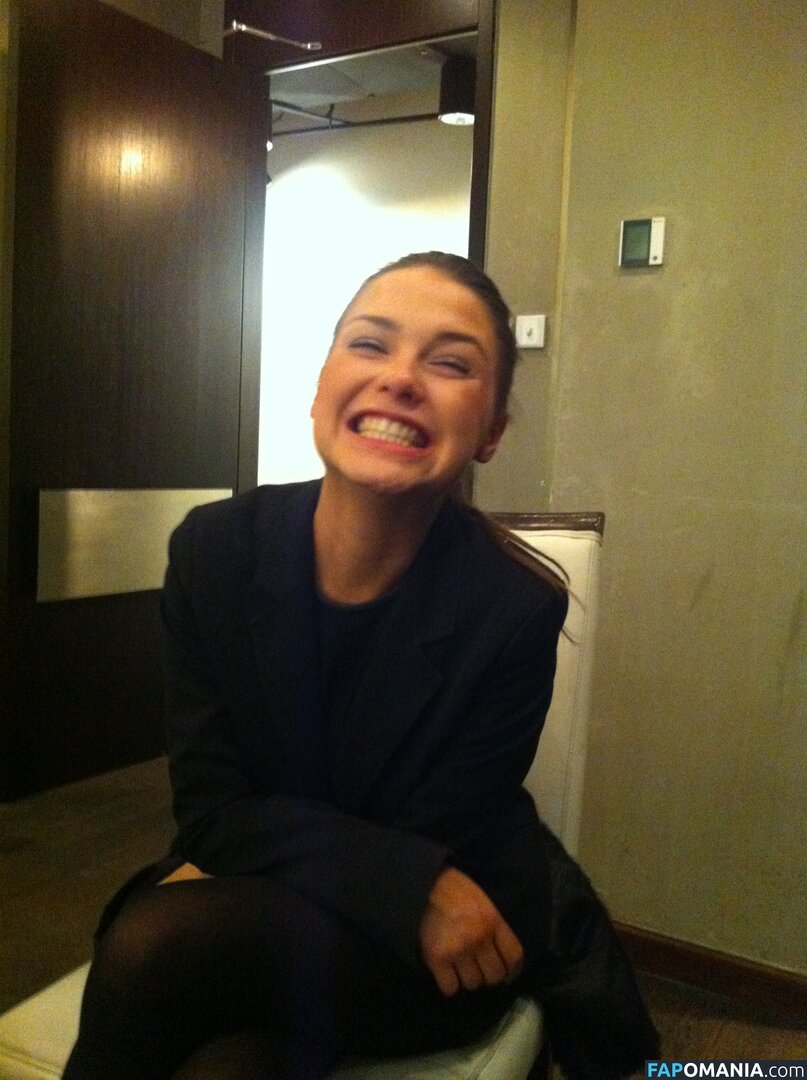 Sophia Roe Desnudo Foto filtrada #10