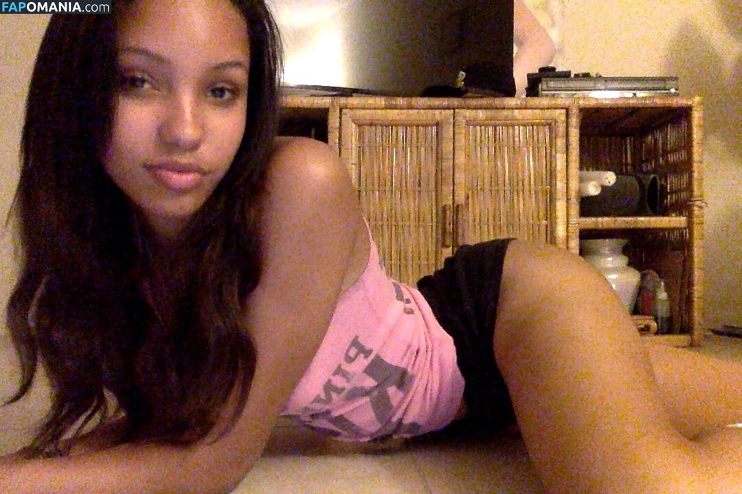 Staci Lyon Desnudo Foto filtrada #26