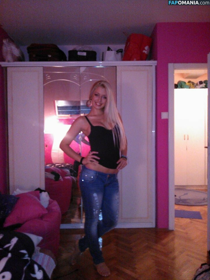 Tea Tairovic Desnudo Foto filtrada #1