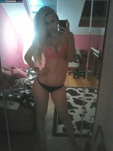 Tea Tairovic Desnudo Foto filtrada #12