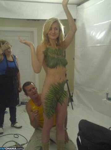 Yvonne Strahovski Desnudo Foto filtrada #25