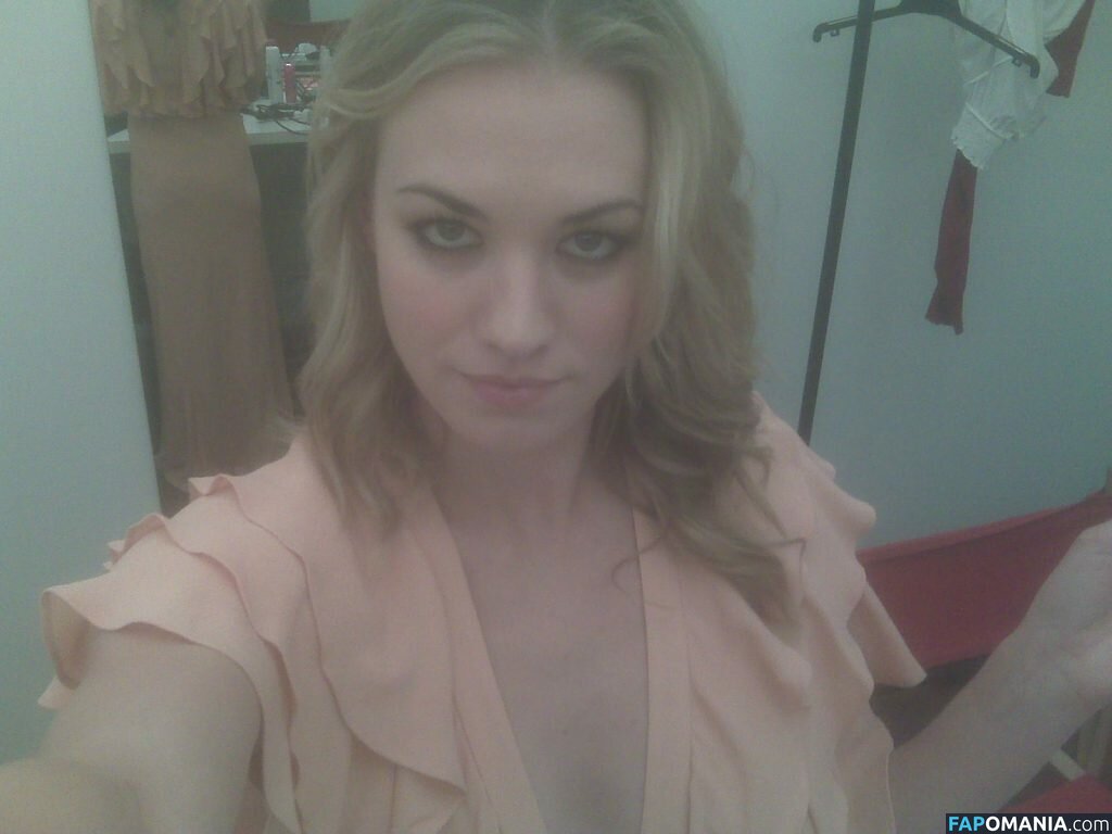 Yvonne Strahovski Desnudo Foto filtrada #35