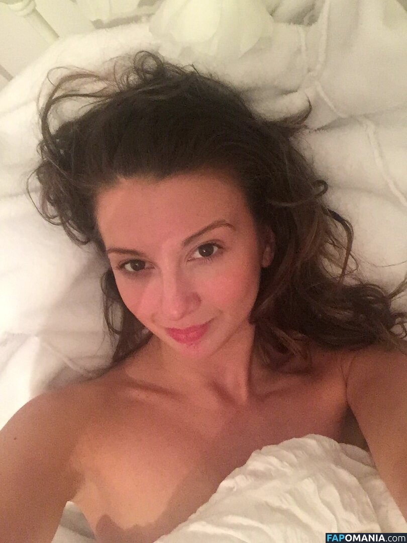 Zizi Strallen Desnudo Foto filtrada #7
