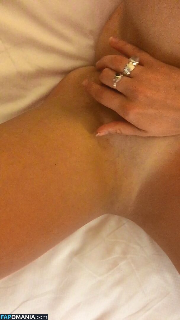 Zizi Strallen Desnudo Foto filtrada #72