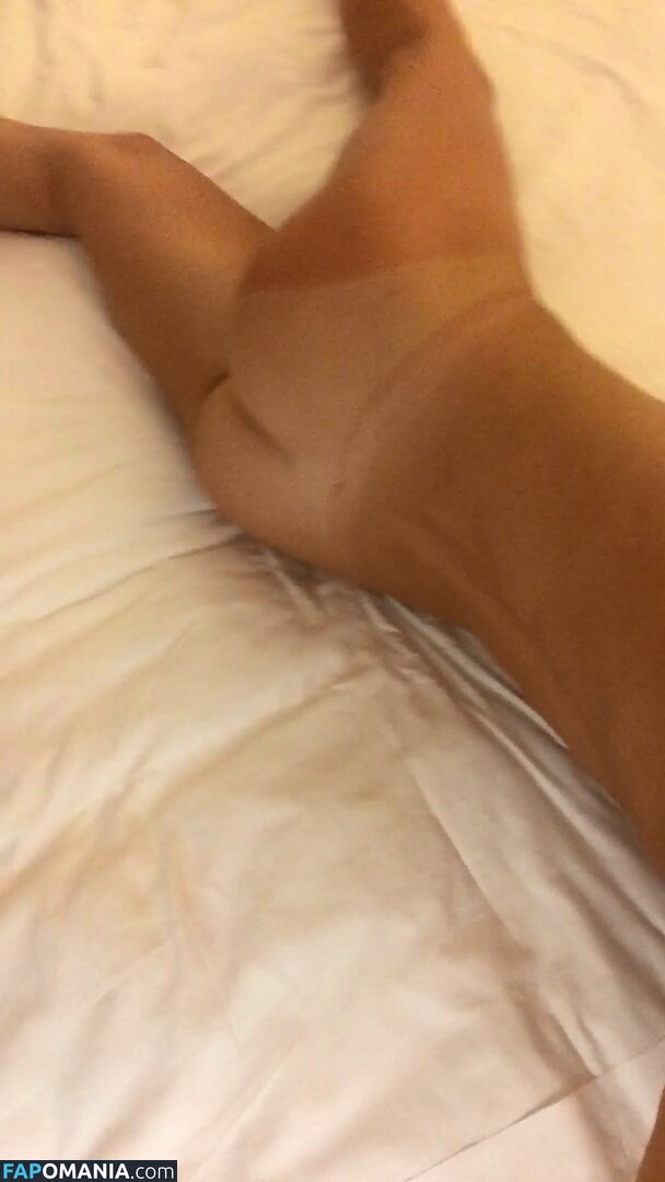 Zizi Strallen Desnudo Foto filtrada #126