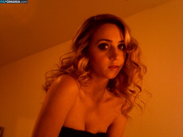 Zoe Kazan Desnudo Foto filtrada #34