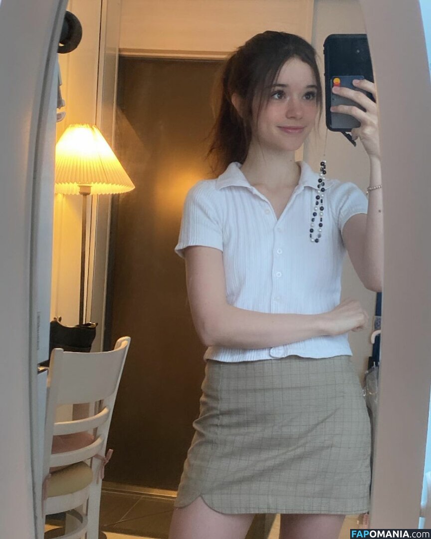  / A_Bit_Rebecca / A_Little_Rebecca Desnudo OnlyFans  Foto filtrada #3