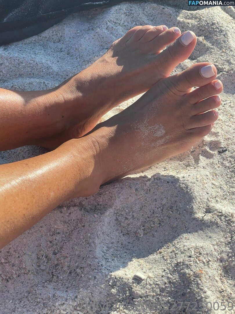 abbyrosesexyfeet Desnudo OnlyFans  Foto filtrada #3