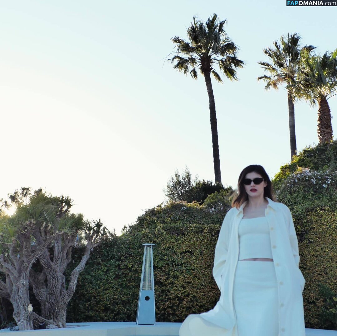 Alexandra Daddario / alexandradaddario Desnudo OnlyFans  Foto filtrada #2068