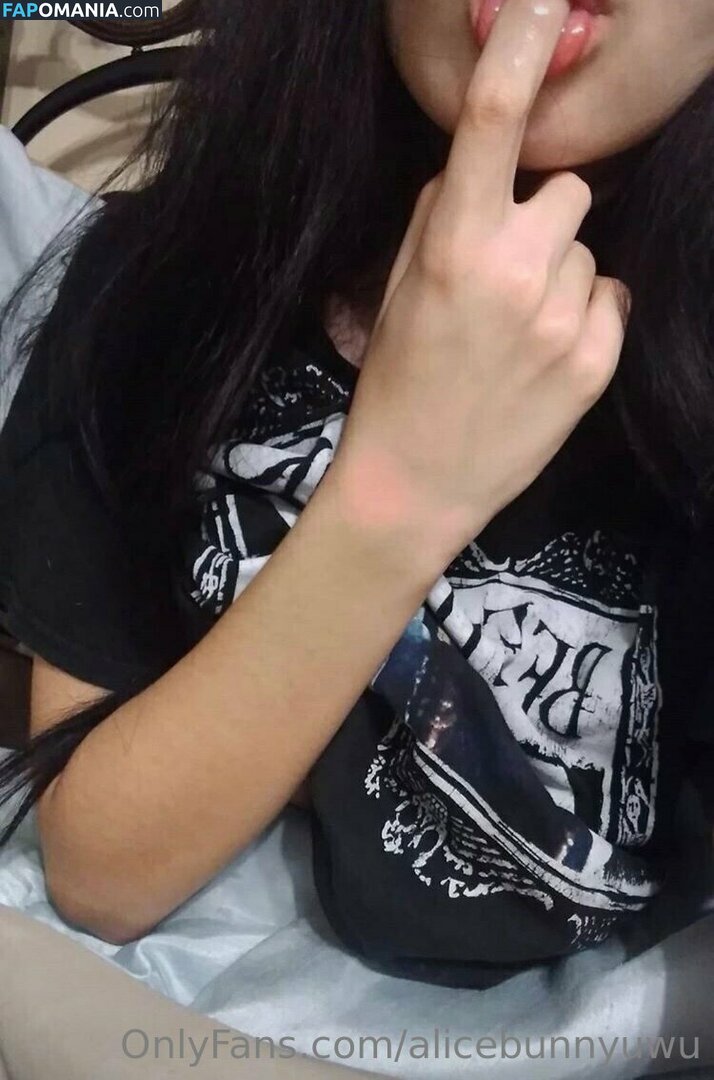 alicebluwu / alicebunnyuwu Desnudo OnlyFans  Foto filtrada #6