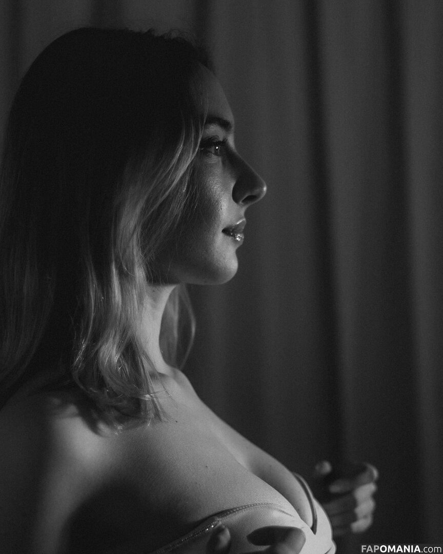 Alissa Strekozova / alissaofficial_ Desnudo OnlyFans  Foto filtrada #5
