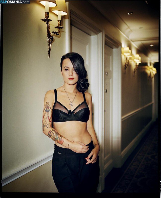 Alizee / alizeeofficiel / alizeesanzeth Desnudo OnlyFans  Foto filtrada #18