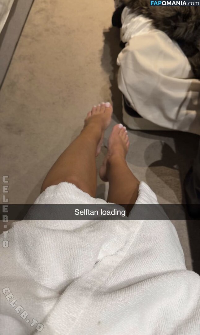 Almira Azemi / almira.azz / almirra.az Desnudo OnlyFans  Foto filtrada #2
