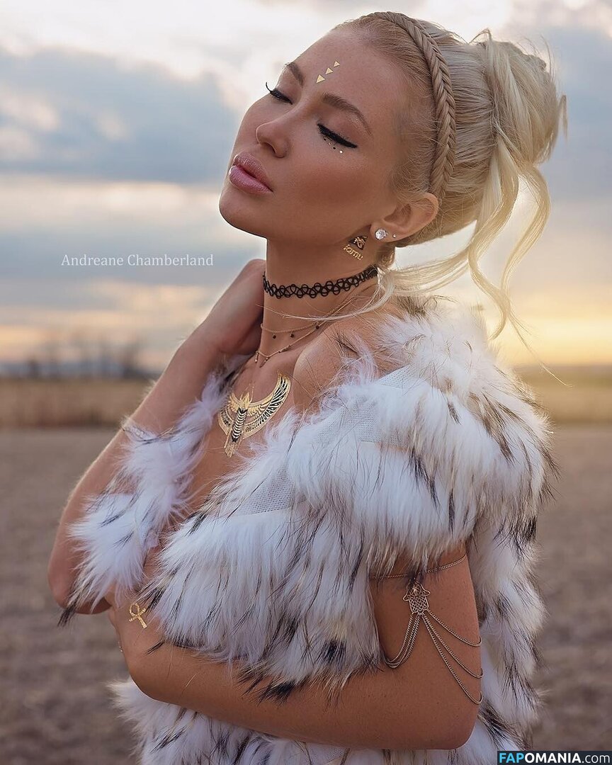 Andreane Chamberland / AndreaneC Desnudo OnlyFans  Foto filtrada #5