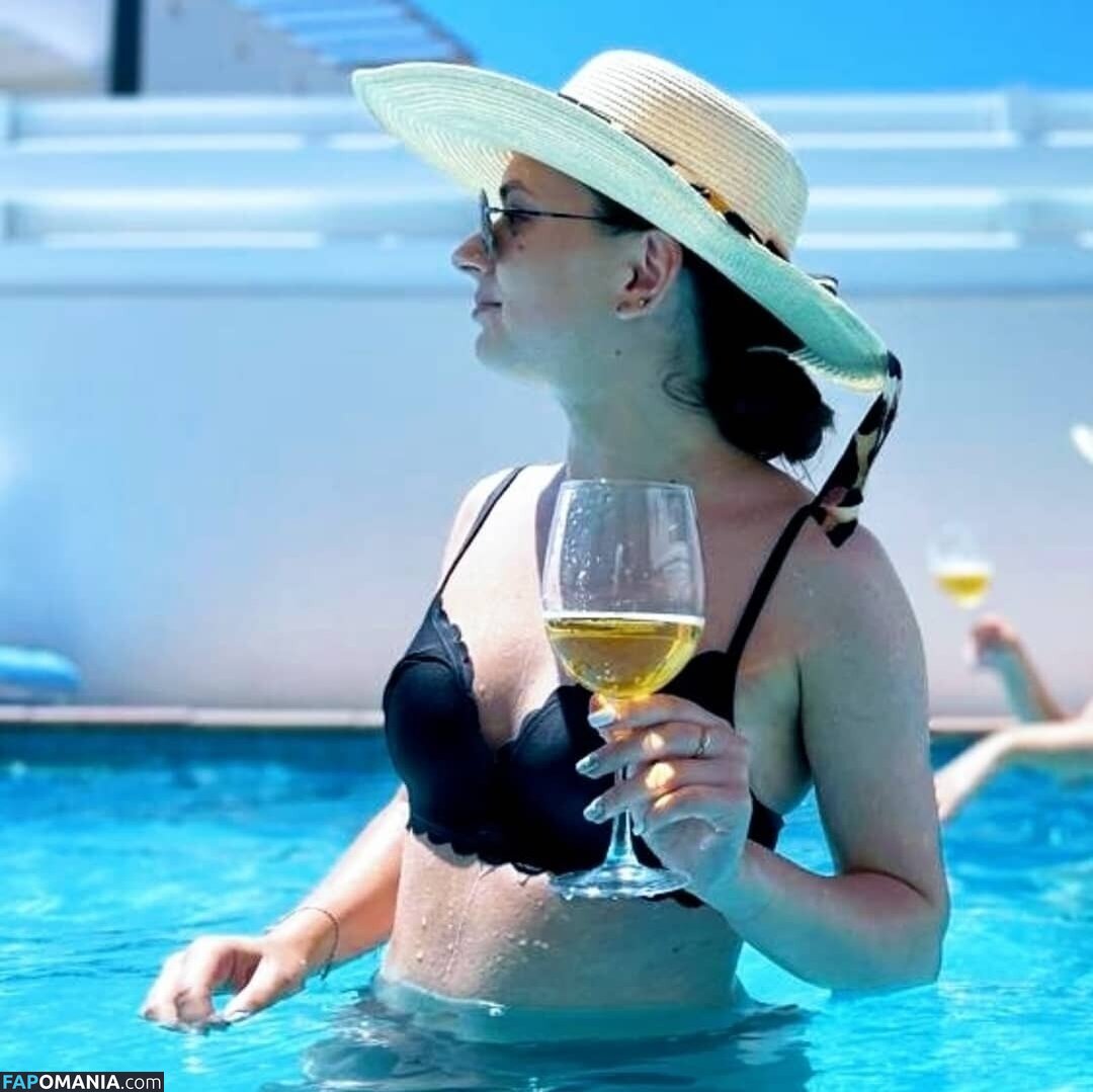 Andreea Birca / andreeaabirca / deea_deutza95 Desnudo OnlyFans  Foto filtrada #3