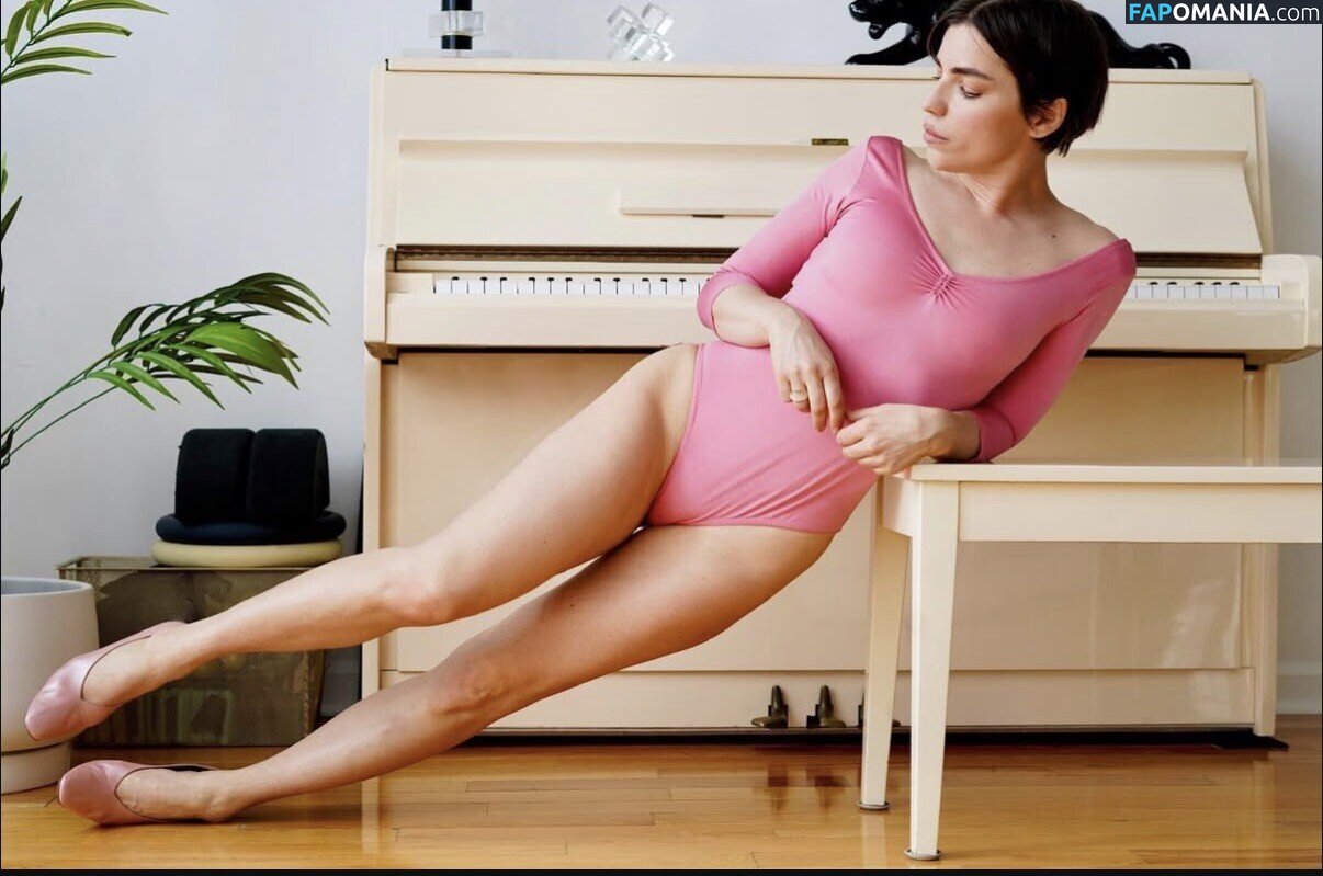 Angela Trimbur / angelatrimbur / angelatrimburdance Desnudo OnlyFans  Foto filtrada #25