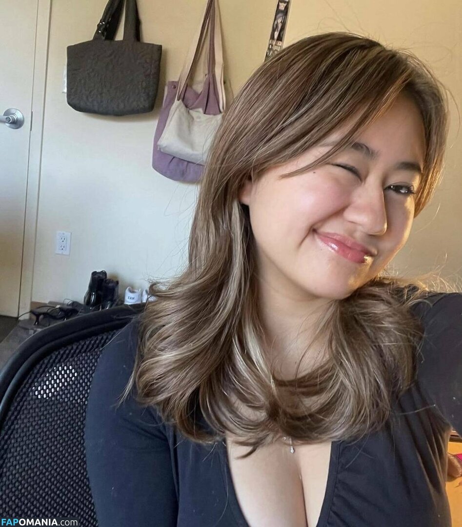 Angie Nguyen Desnudo OnlyFans  Foto filtrada #3