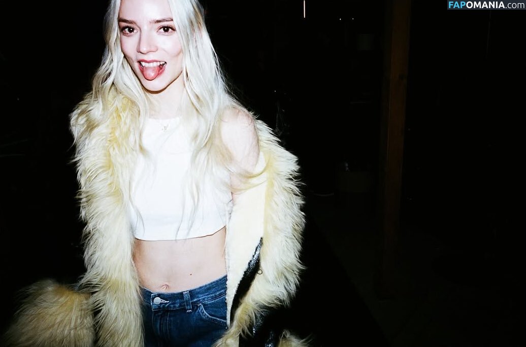 Anya Taylor-Joy / anyataylorjoy / taylorjoyvip Desnudo OnlyFans  Foto filtrada #2144