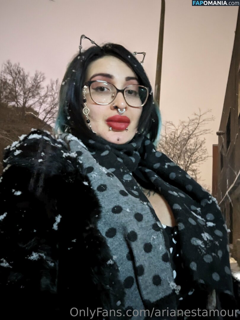 Ariane Saint Amour / ariane_st.amour / arianestamour Desnudo OnlyFans  Foto filtrada #2