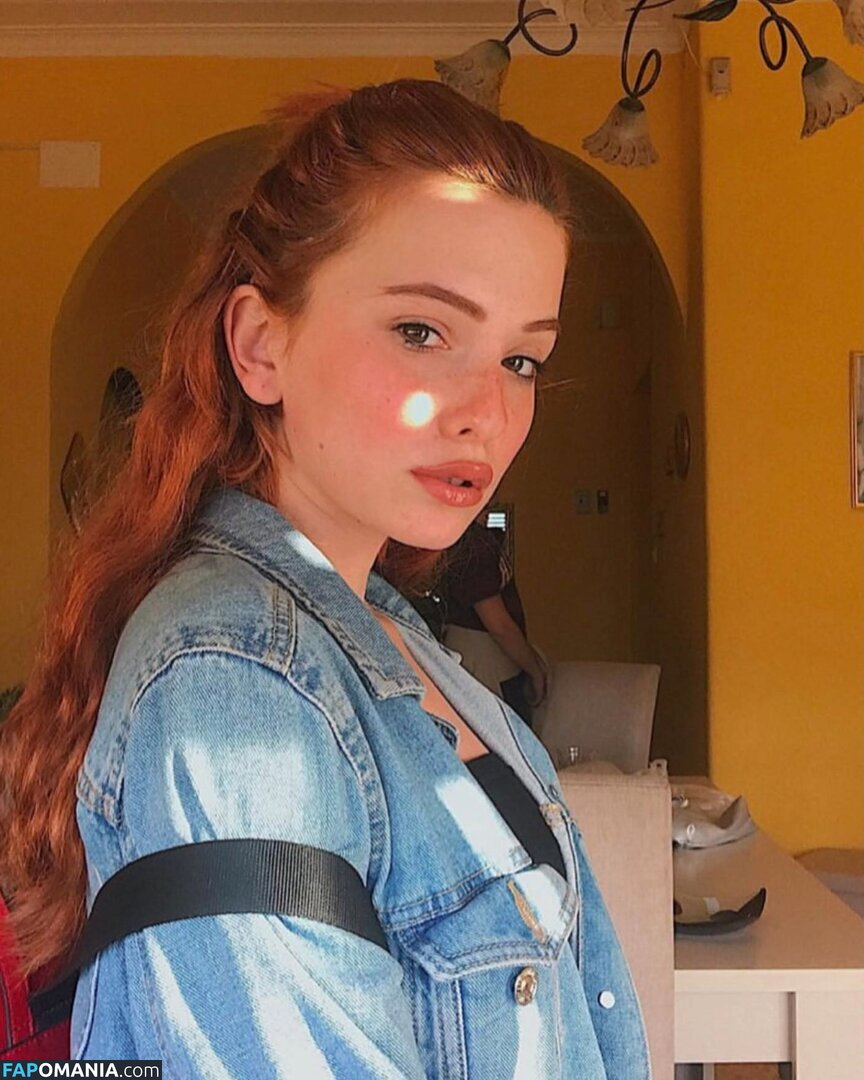 Asia B. Desnudo OnlyFans  Foto filtrada #12