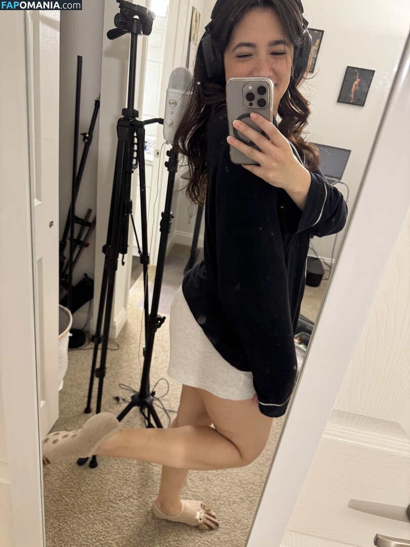 ASMR Viella / asmrvillafam / u150858621 Desnudo OnlyFans  Foto filtrada #1