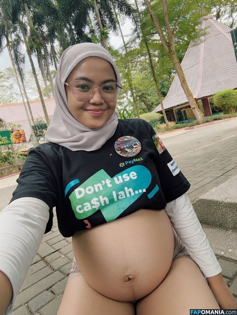 Asyura Nazli / Sukma Asyura Nazli Desnudo OnlyFans  Foto filtrada #6