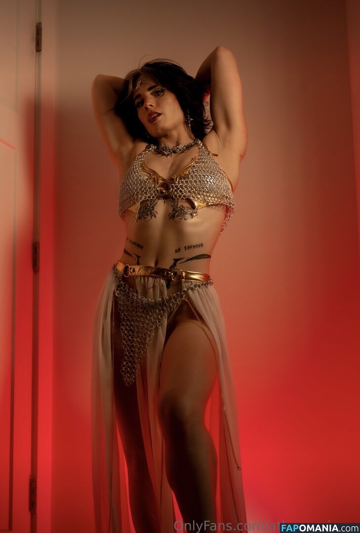 Athena Grimes / athena.cos / pinkemilki Desnudo OnlyFans  Foto filtrada #16