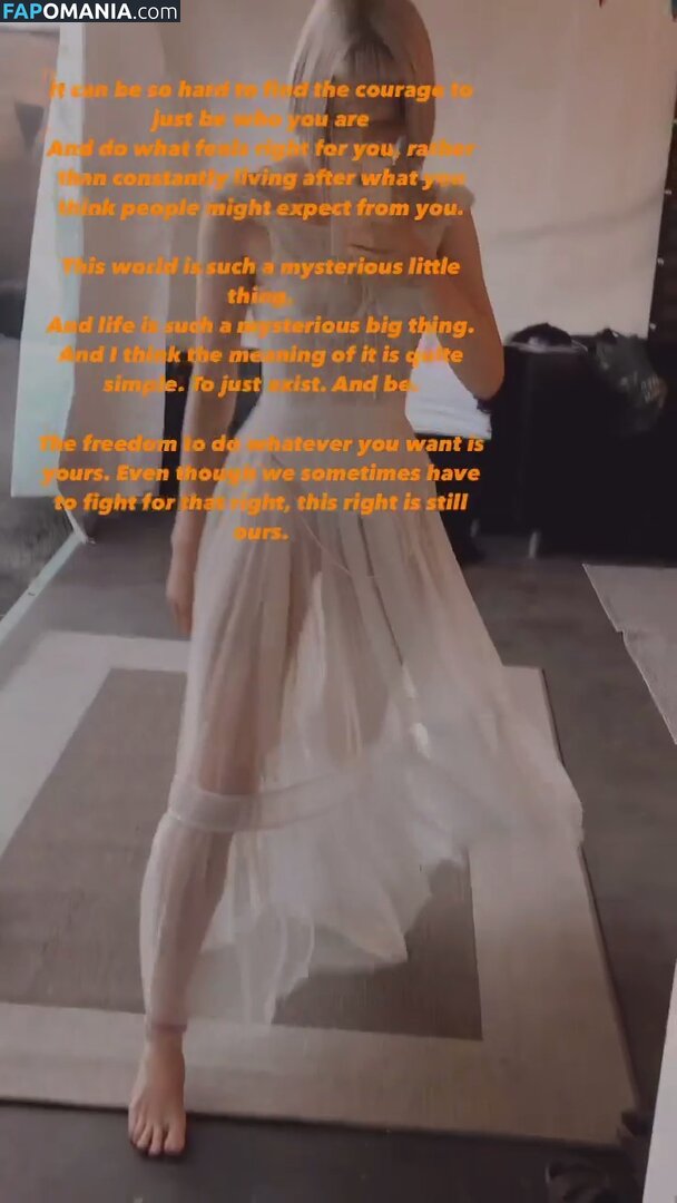 Aurora Aksnes / auroramusic / singer Desnudo OnlyFans  Foto filtrada #238