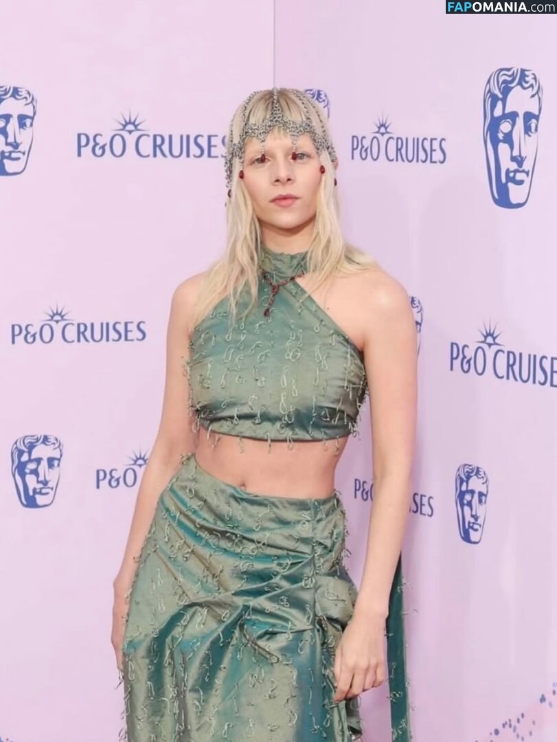 Aurora Aksnes / auroramusic / singer Desnudo OnlyFans  Foto filtrada #264
