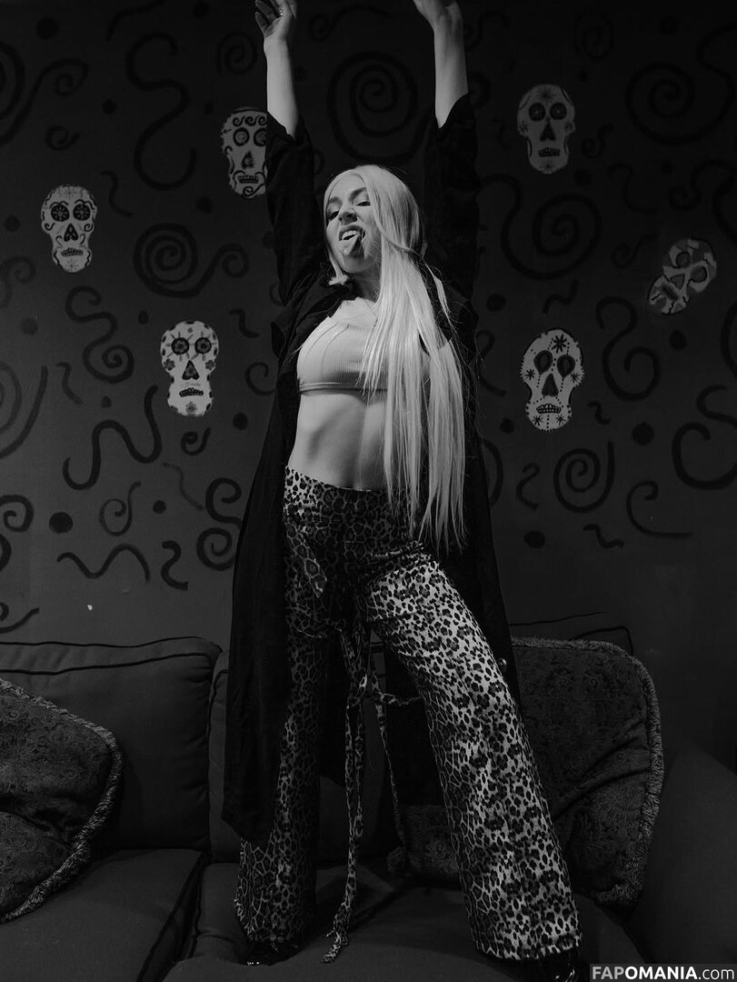 Ava Max / avamax / plharleyquinn Desnudo OnlyFans  Foto filtrada #898