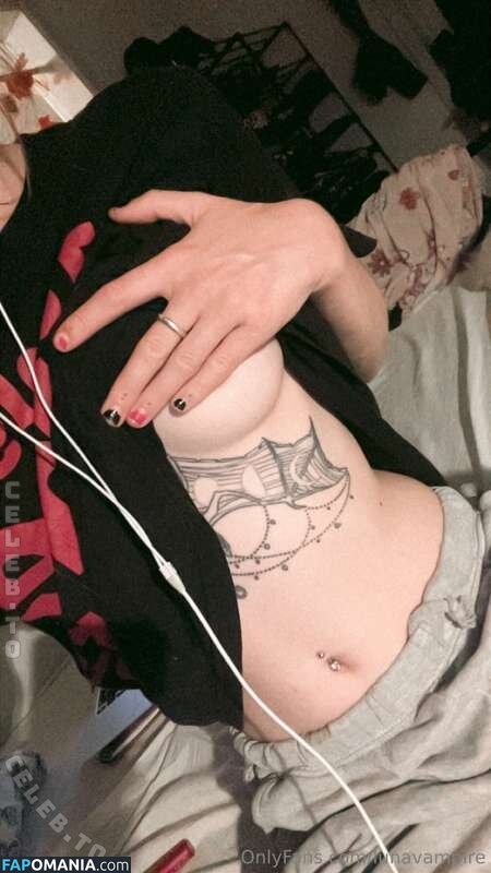 AwesomeTeaCat / lunavampire / rawritsluna Desnudo OnlyFans  Foto filtrada #14