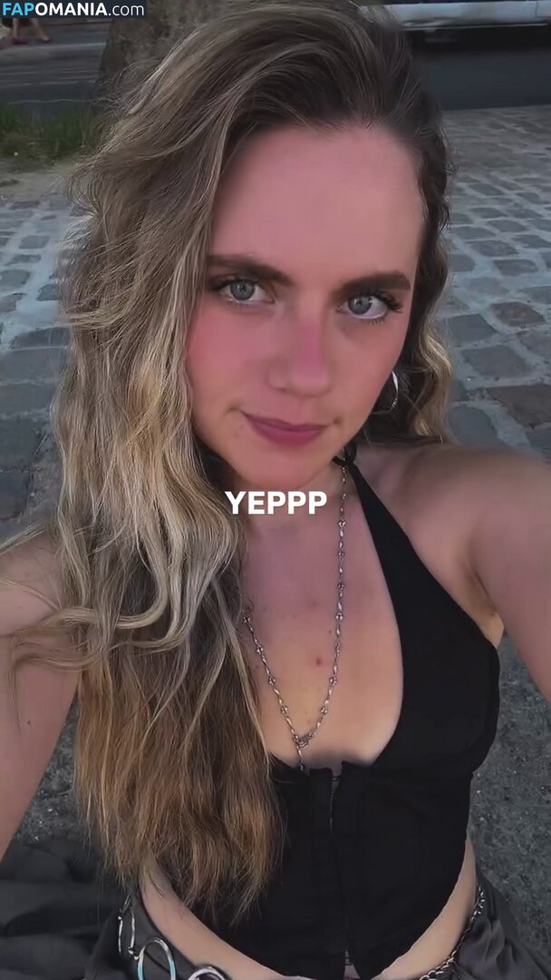 Axelle Maga / axelle.maga Desnudo OnlyFans  Foto filtrada #15