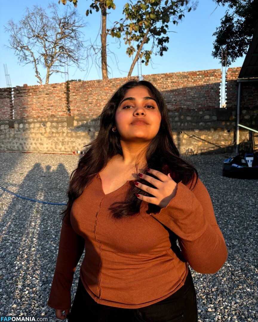 ayushi bhardwaj / ayushi_bhardwajj Desnudo OnlyFans  Foto filtrada #1